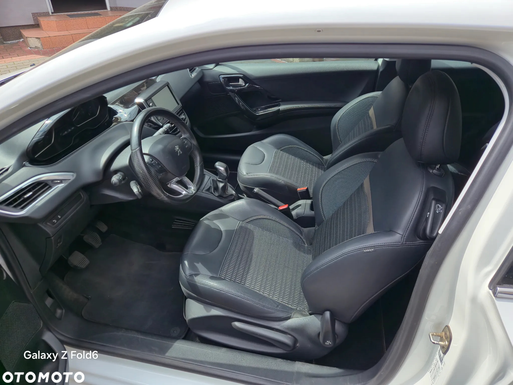 Peugeot 208 95 VTI Active - 11