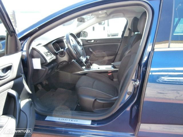 Renault Mégane 1.5 dCi Limited - 11