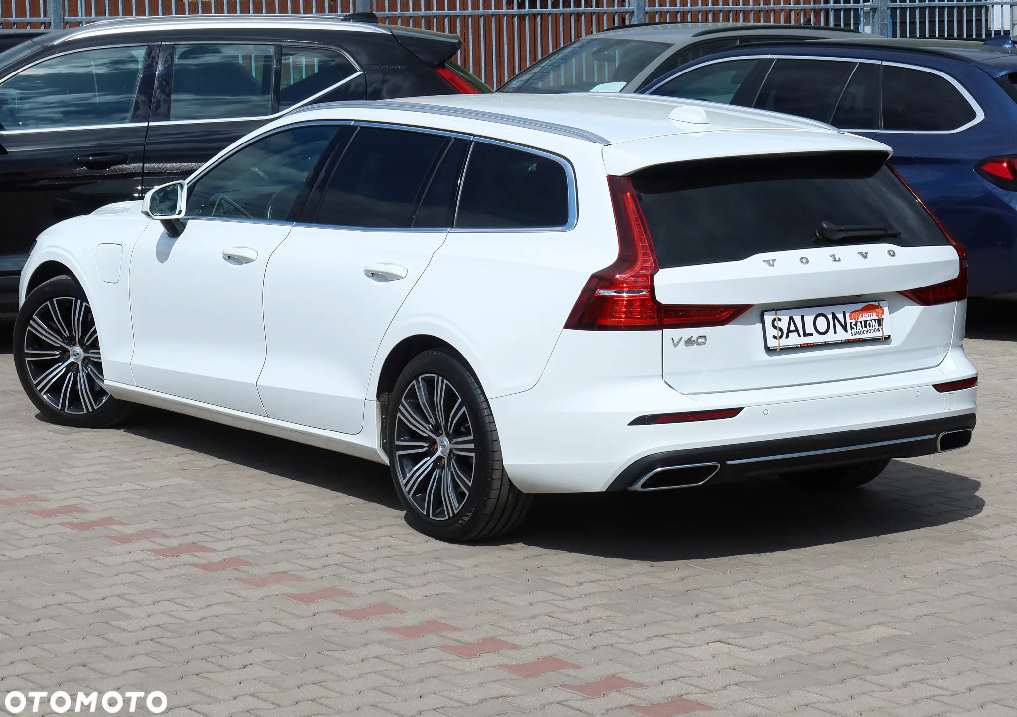 Volvo V60 T6 AWD Plug-In Hybrid Inscription - 33