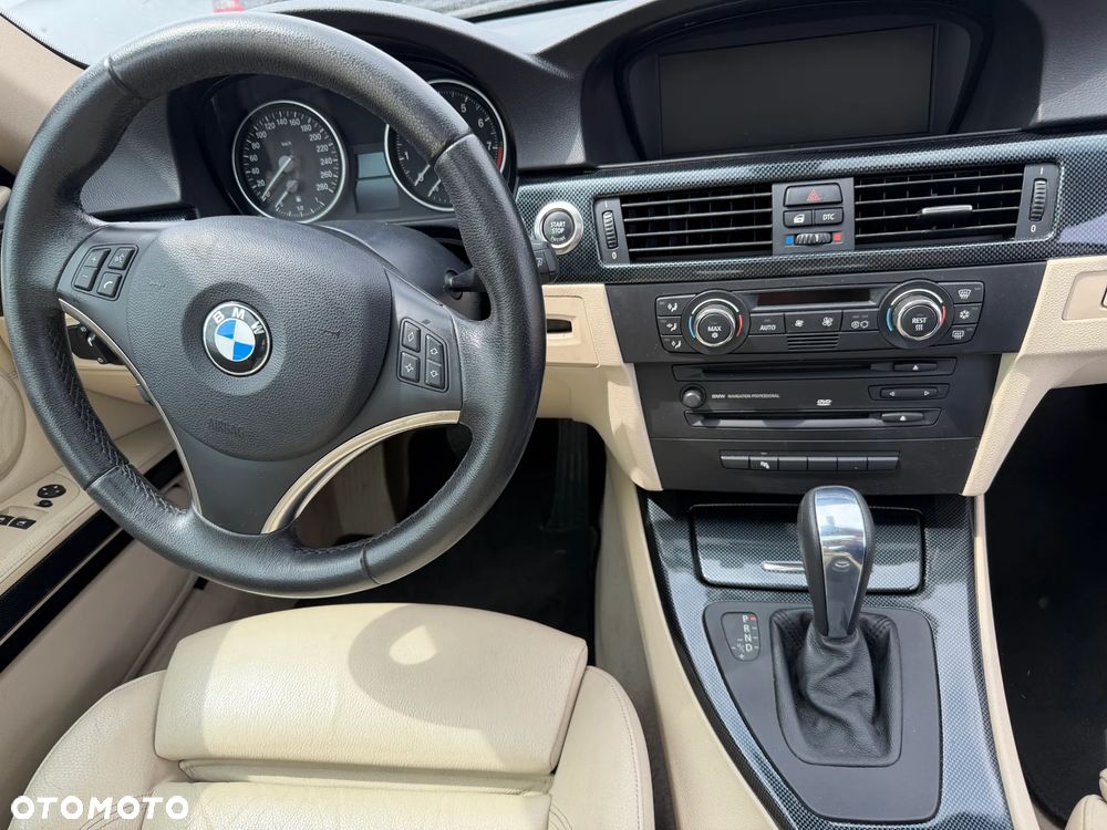BMW Seria 3 325i - 7