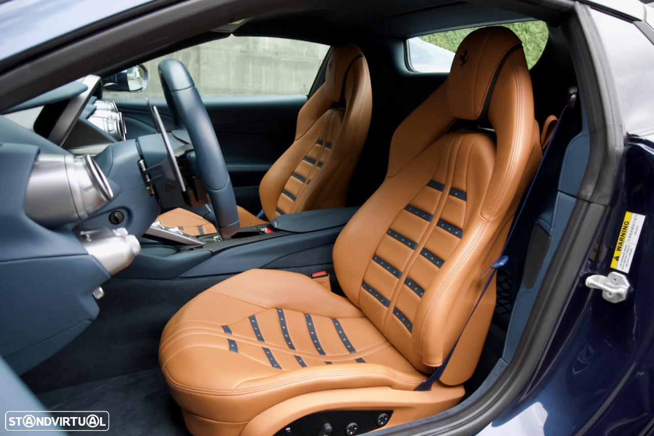 Ferrari 812 GTS Standard - 17