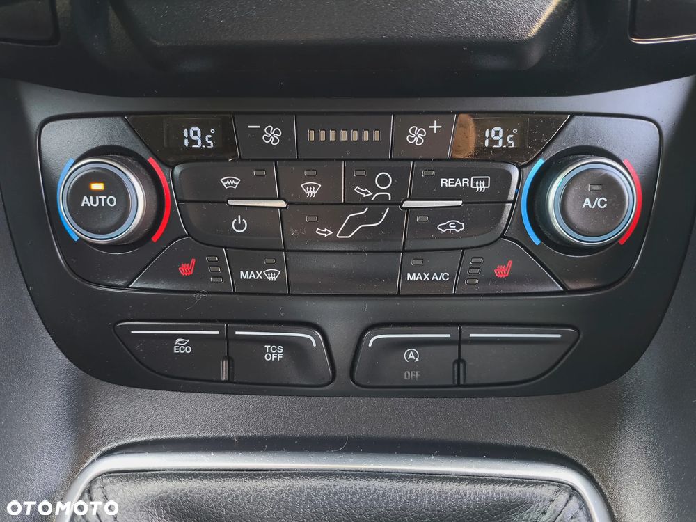 Ford Transit Connect - 24