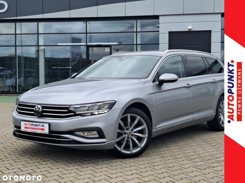Volkswagen Passat - 1