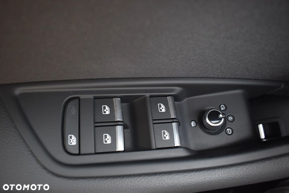 Audi A4 Avant 35 TDI mHEV S tronic - 23