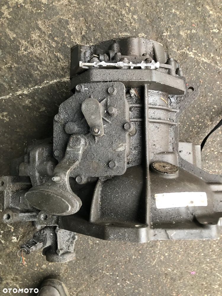 skrzynia biegów chrysler 2.5 crdi ttu p05086552ad - 5