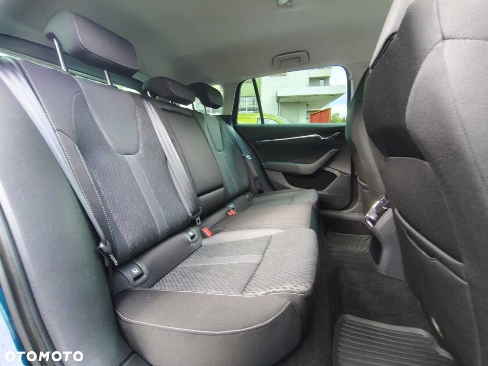 Skoda Octavia 2.0 TSI 4x4 Style DSG - 10