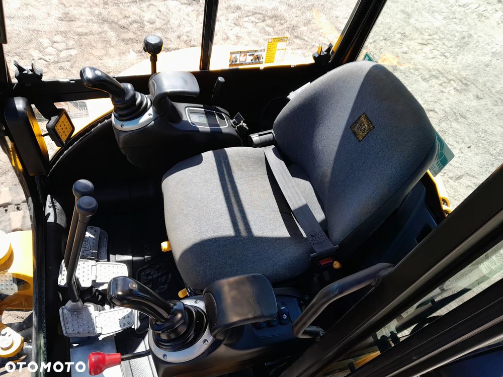 JCB 8030 2013r - 21