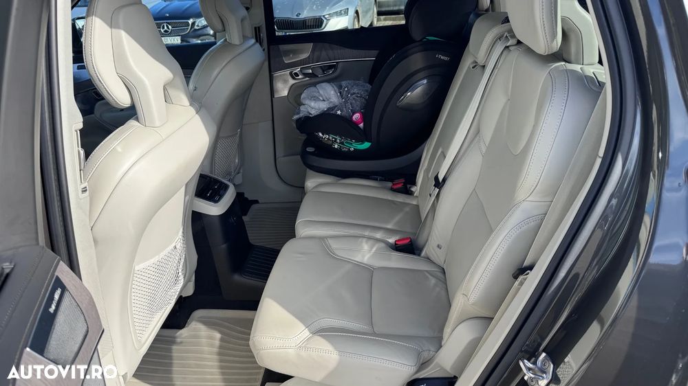 Volvo XC 90 Recharge T8 eAWD Inscription Expression - 11