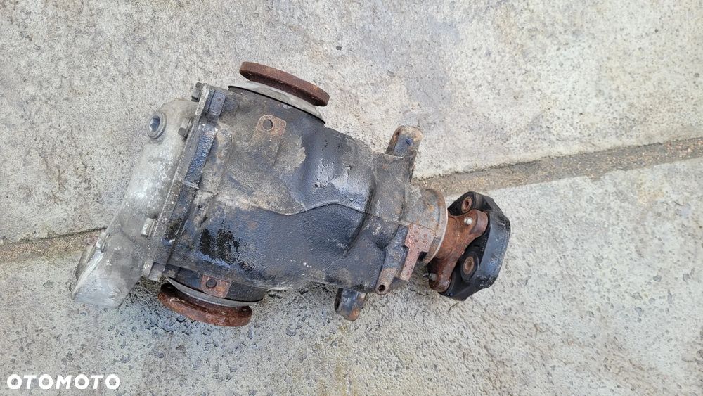 Dyfer dyferencjał most tył tylny BMW E90 E91 2,0 D 7598855 3,07 - 4