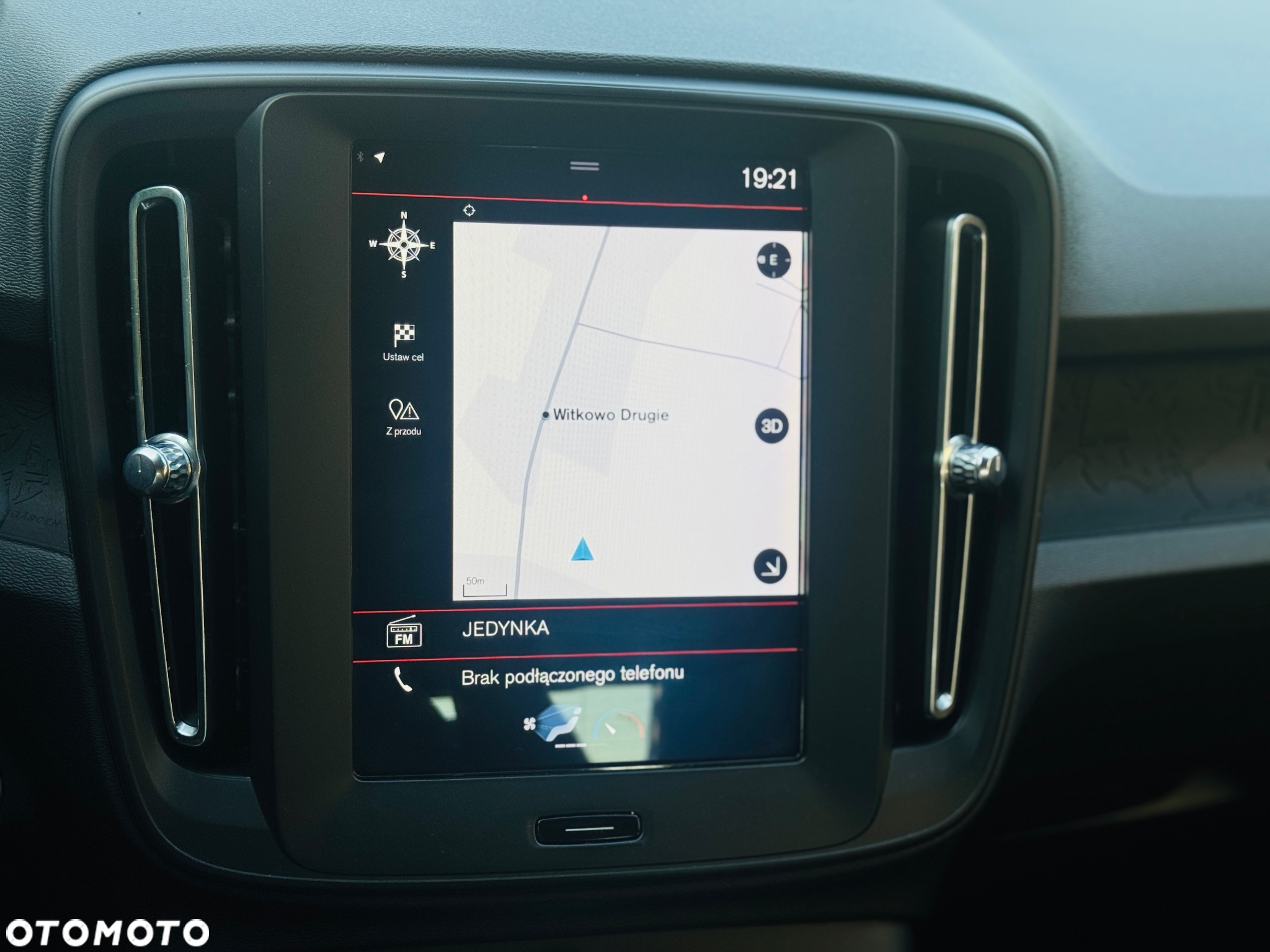 Volvo XC 40 D3 Momentum Pro - 24