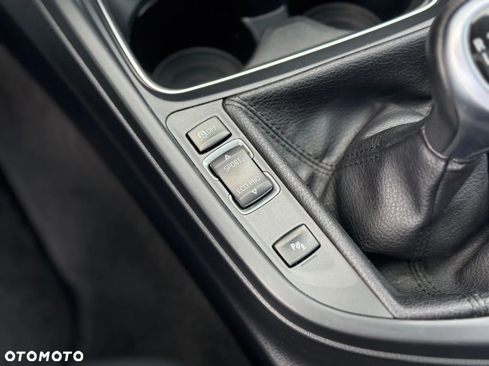 BMW Seria 3 - 24