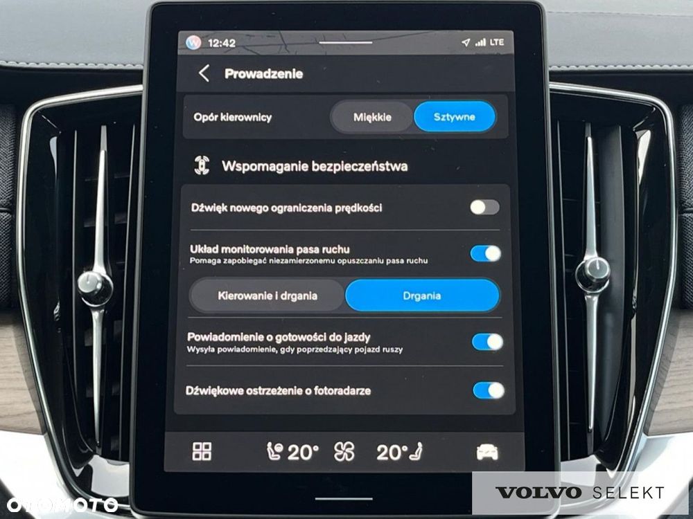 Volvo XC 90 - 22