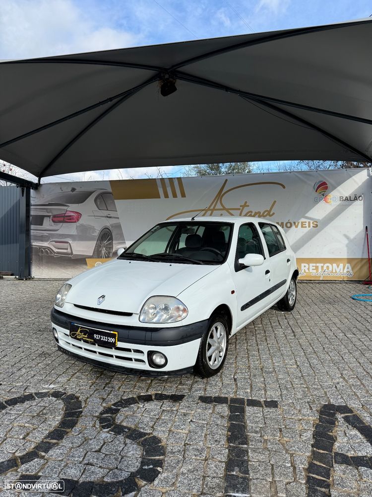 Renault Clio 1.2 RXE - 2