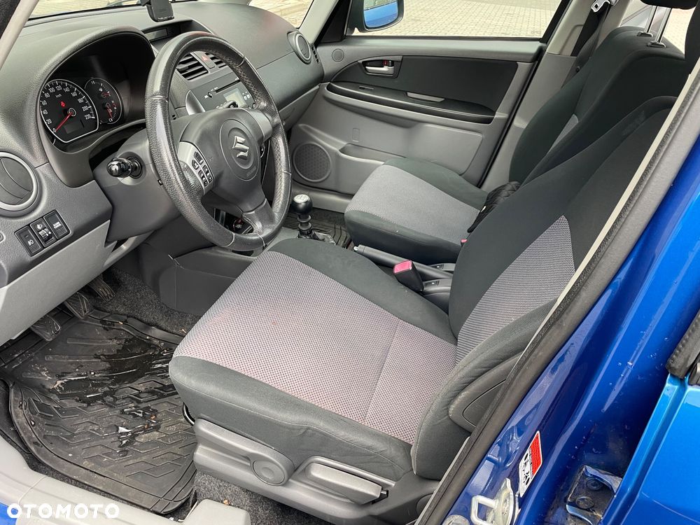 Suzuki SX4 1.9 DDiS 4WD GS / Premium - 10