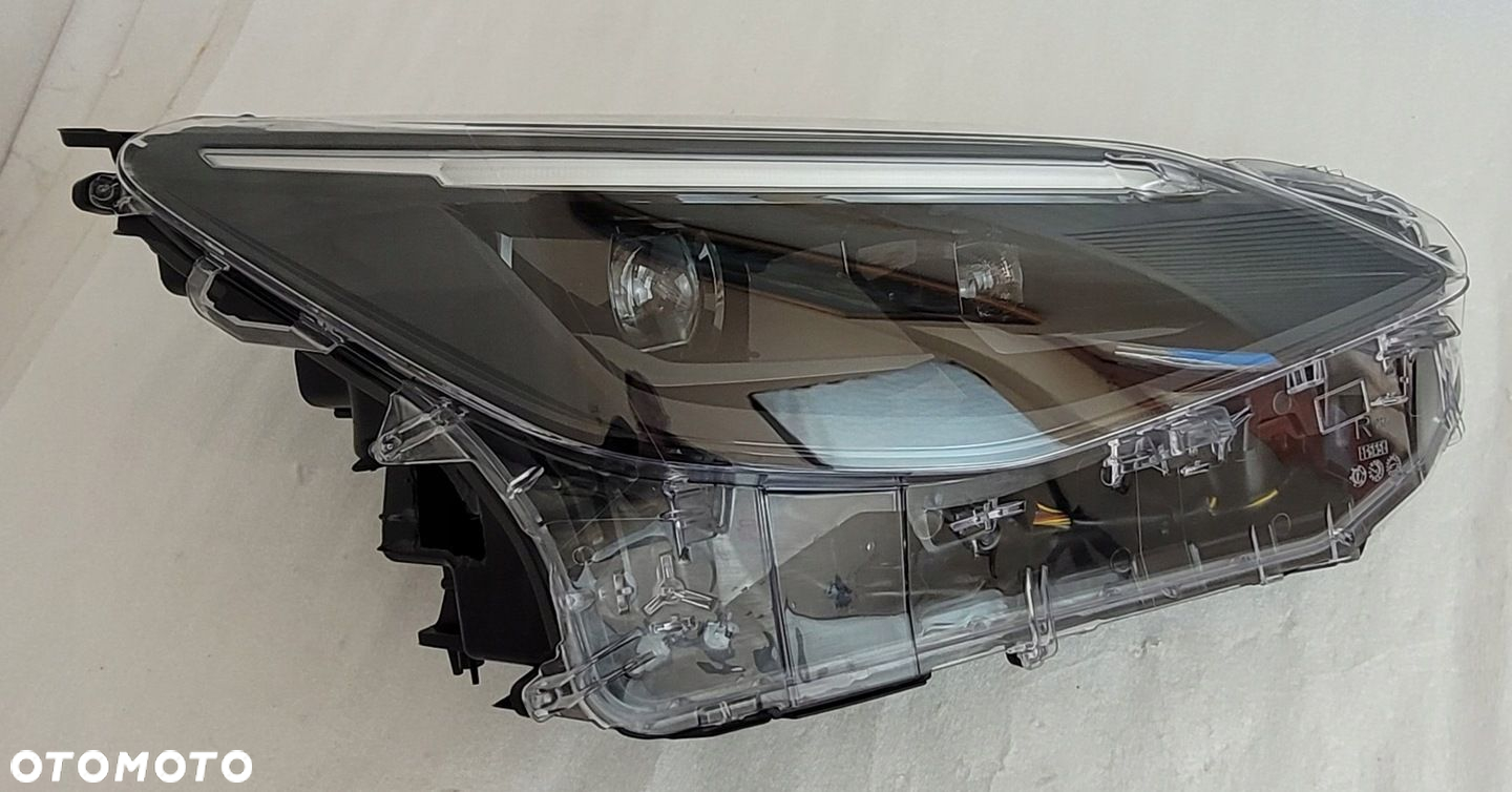 LAMPA PRAWA PRZÓD TOYOTA YARIS CROSS FULL LED 2020- KOITO 0D-314 - 4