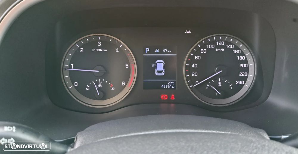 Hyundai Tucson 1.6 CRDi Premium +P.Pele DCT - 16