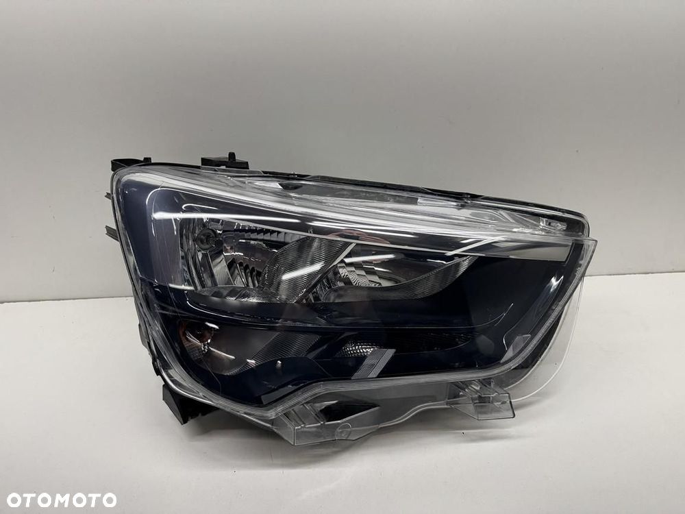 Przednia Prawa lampa  Opel Combo E 9816825480 - 1