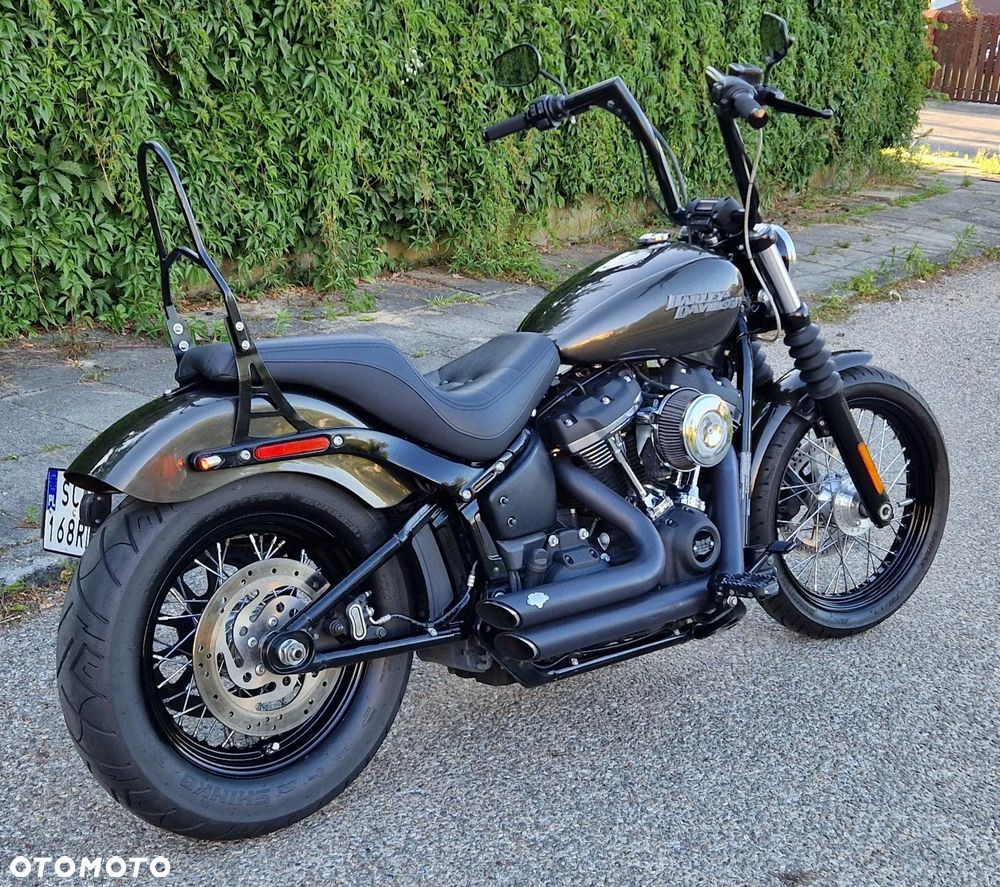 Harley-Davidson Dyna Street Bob - 8