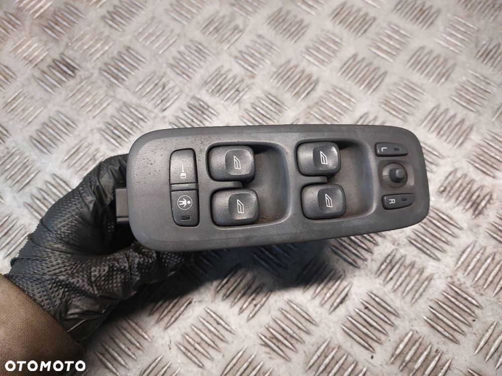 PRZEŁĄCZNIK SZYB LEWY PRZÓD VOLVO S60 I 8682836 09193383 - 1