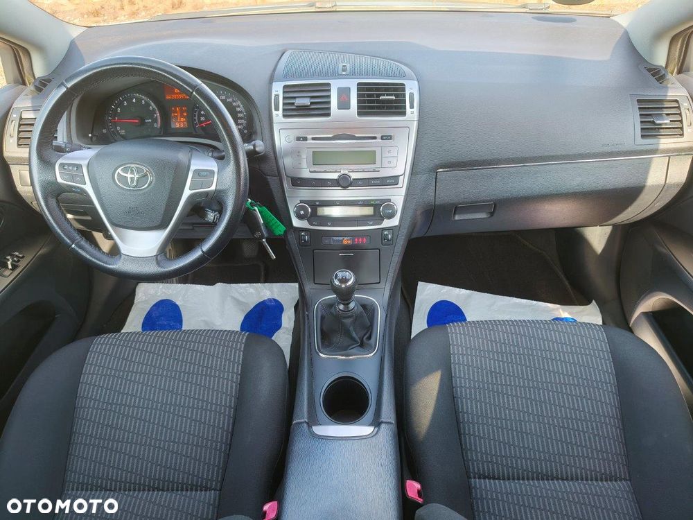 Toyota Avensis 1.6 Edition (2014) - 21