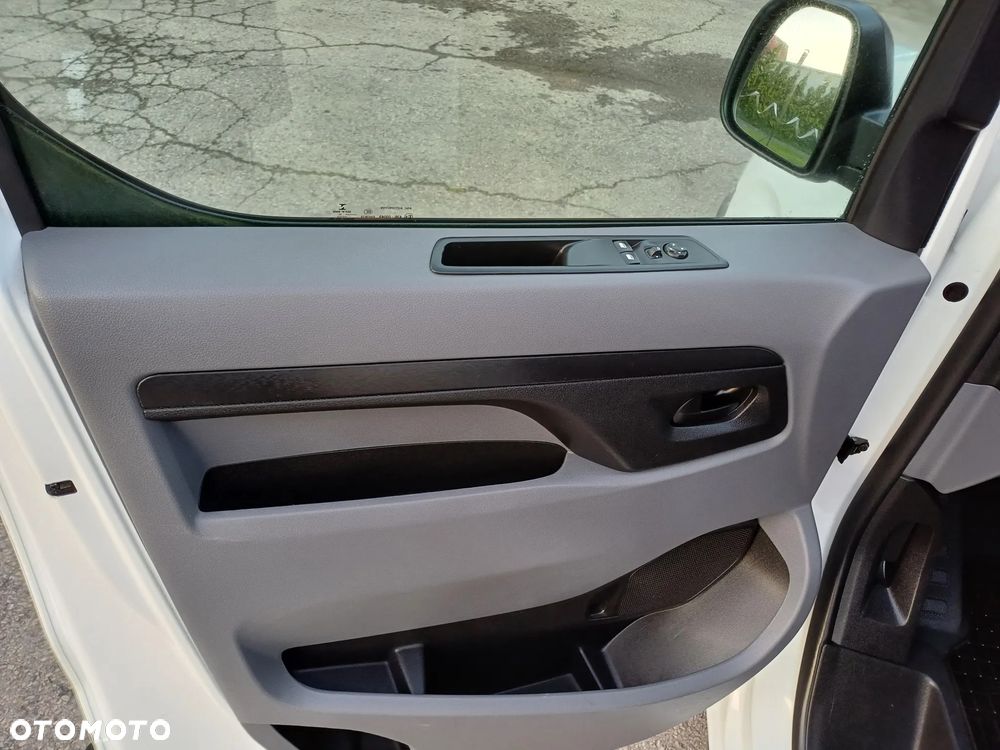 Opel Vivaro Citroen toyota - 10