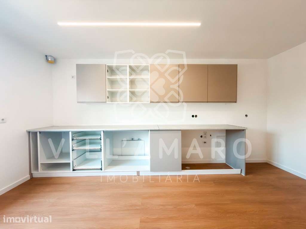 Excelente Apartamento T2 na Venda do Pinheiro com Parqueamento - Grande imagem: 3/28