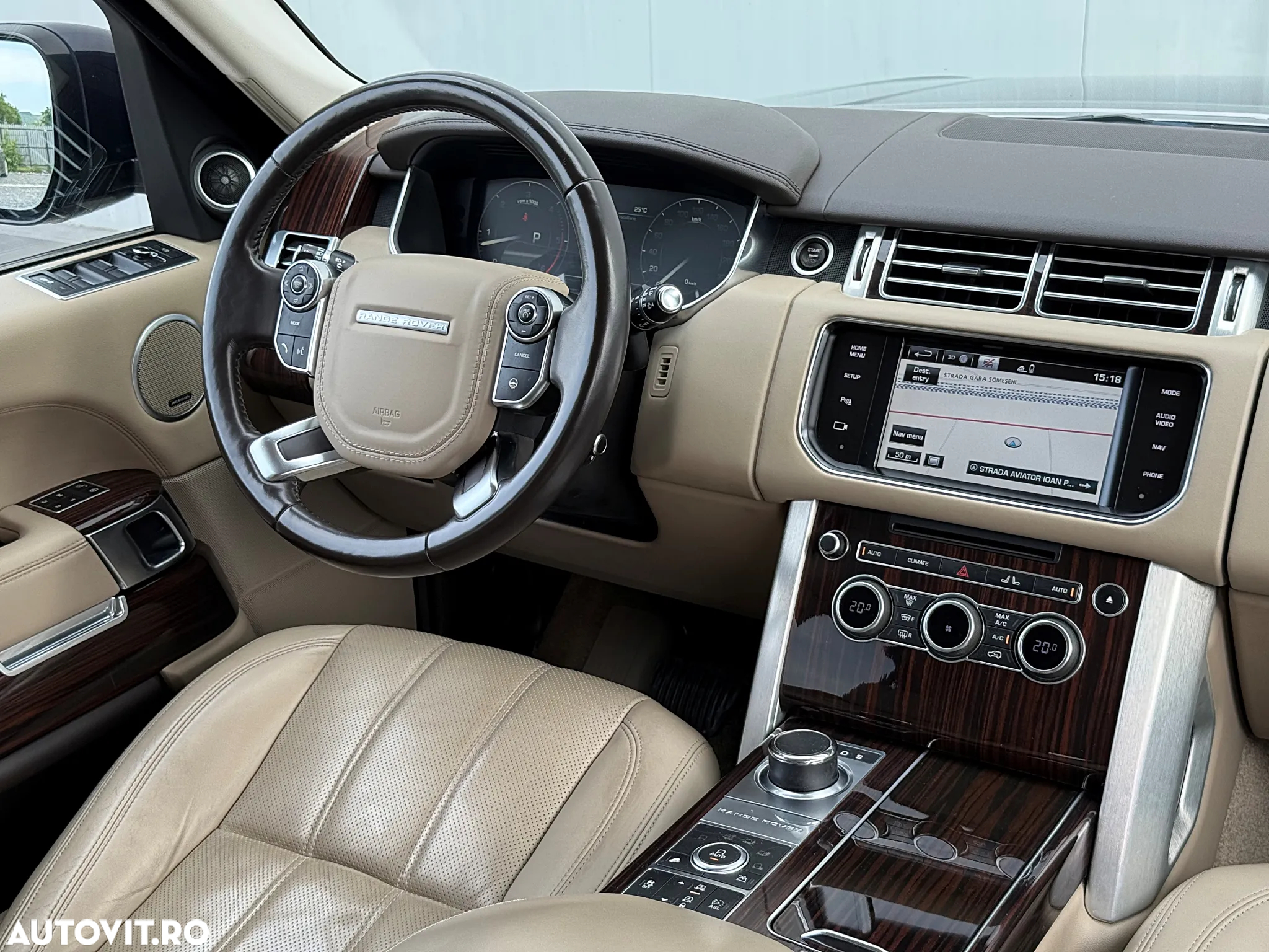 Land Rover Range Rover Vogue - 21