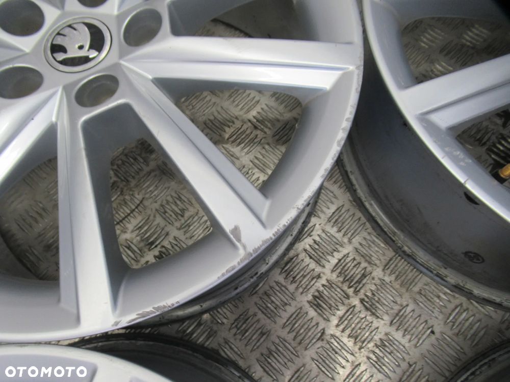 Felgi Skoda Superb Octavia Yeti Karoq Kodiaq 7Jx17 et49 5x112 - 7