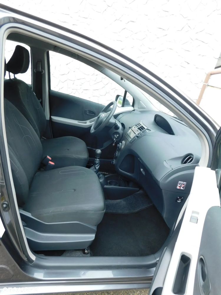 Toyota Yaris 1.33 VVT-i Life - 15
