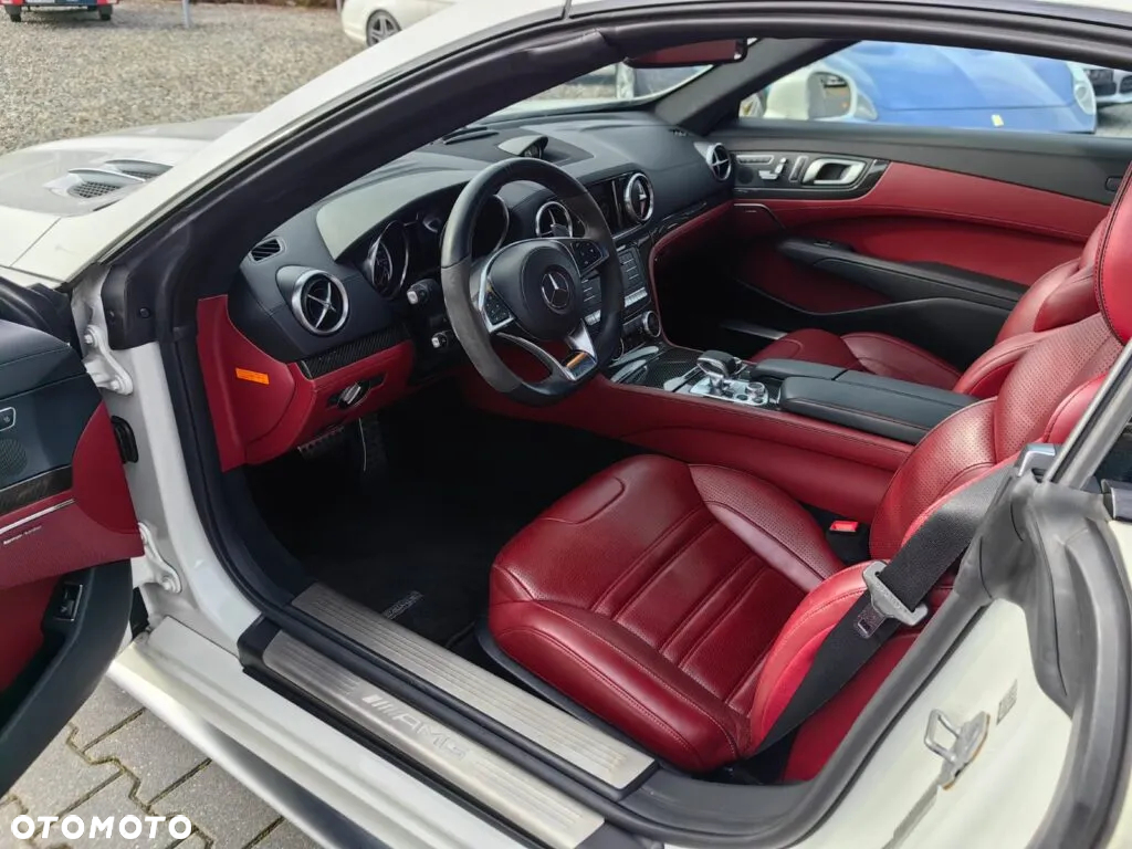 Mercedes-Benz SL 63 AMG - 27