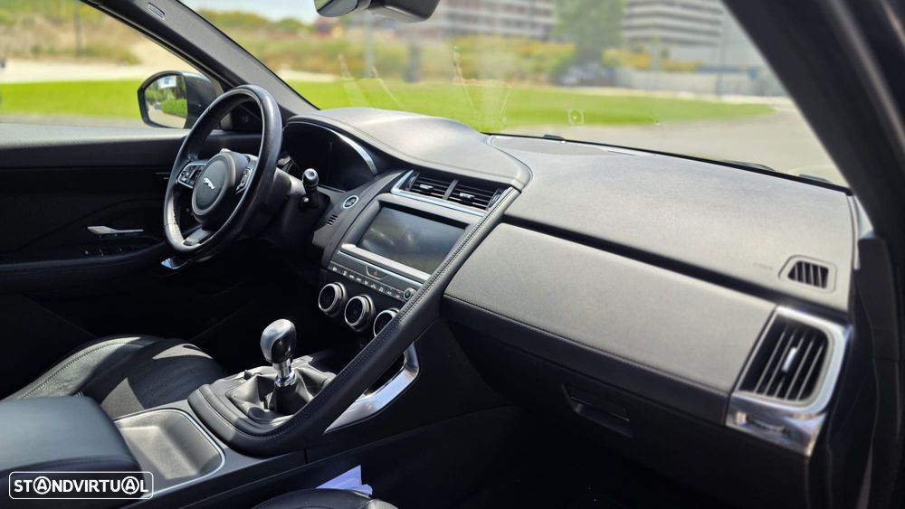 Jaguar E-Pace 2.0 i4D - 9