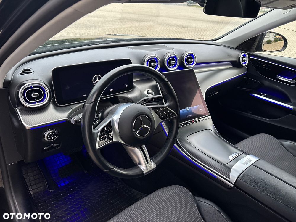 Mercedes-Benz Klasa C 220 d mHEV - 12