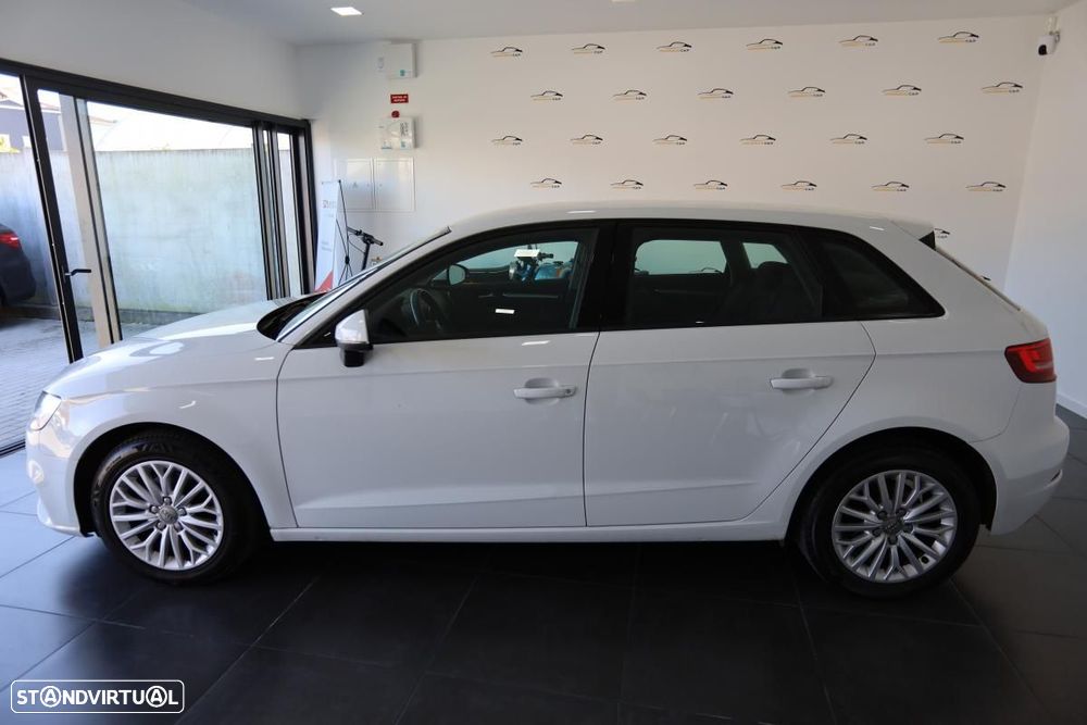 Audi A3 Sportback 1.6 TDI Design - 3