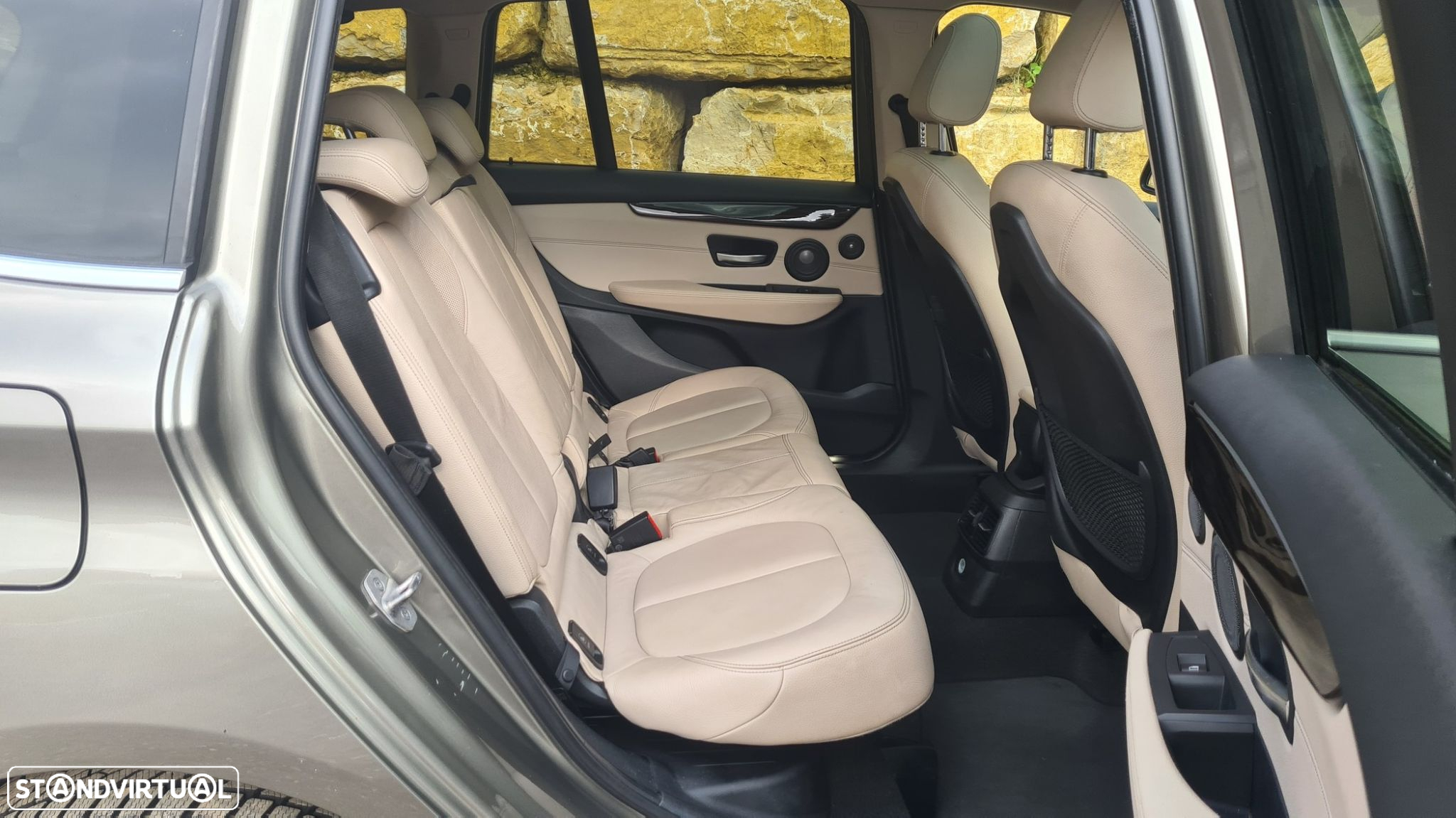 BMW 218 Gran Tourer d 7L Line Sport Auto - 48