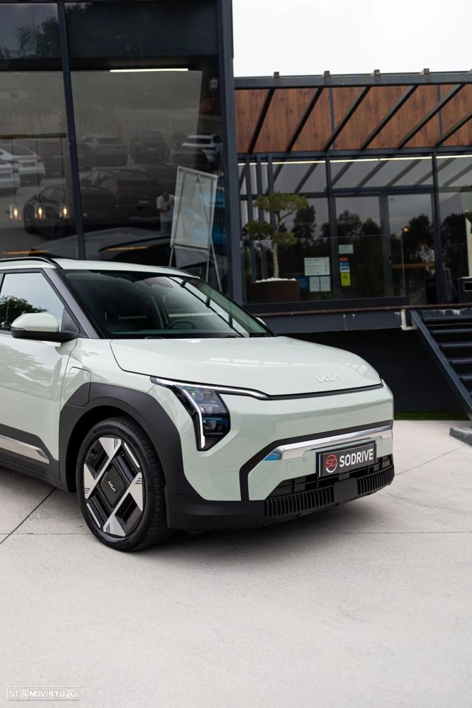 Kia EV3 81.4 kWh Tech - 25
