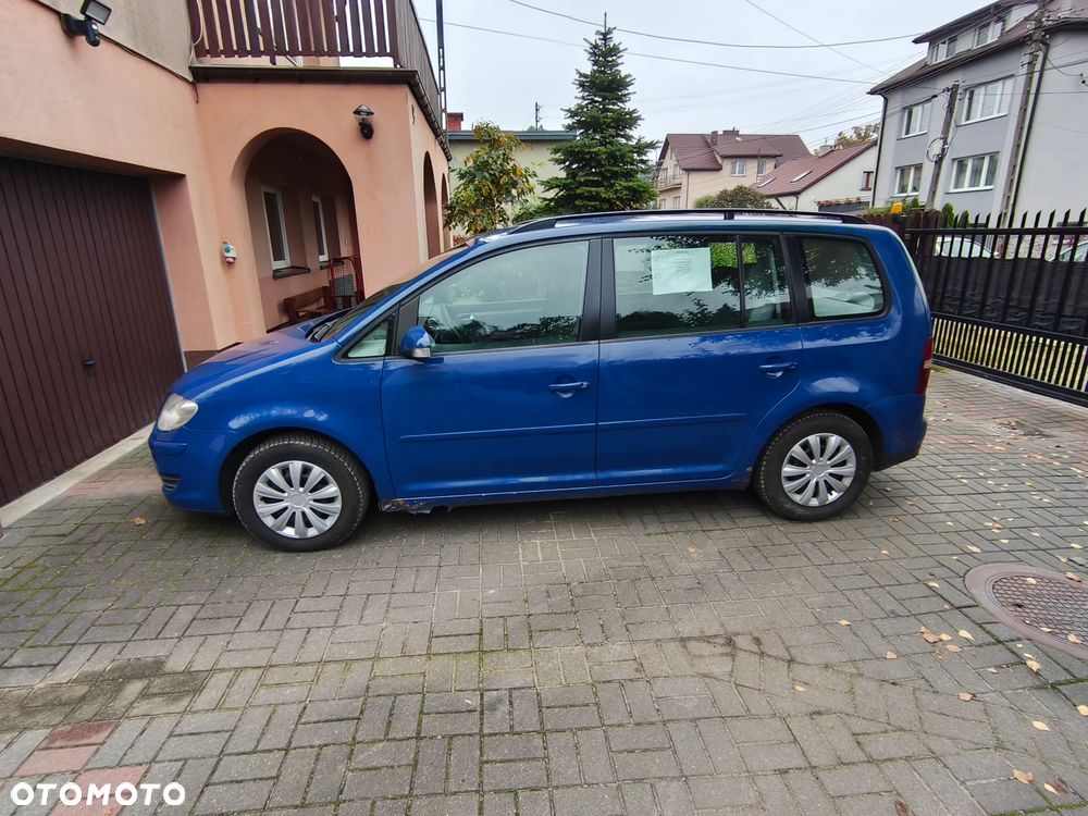 Volkswagen Touran - 5