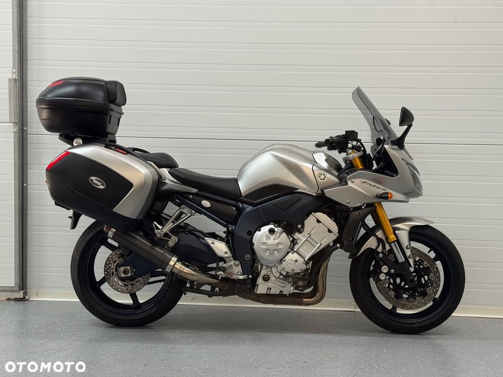 Yamaha FZ - 2