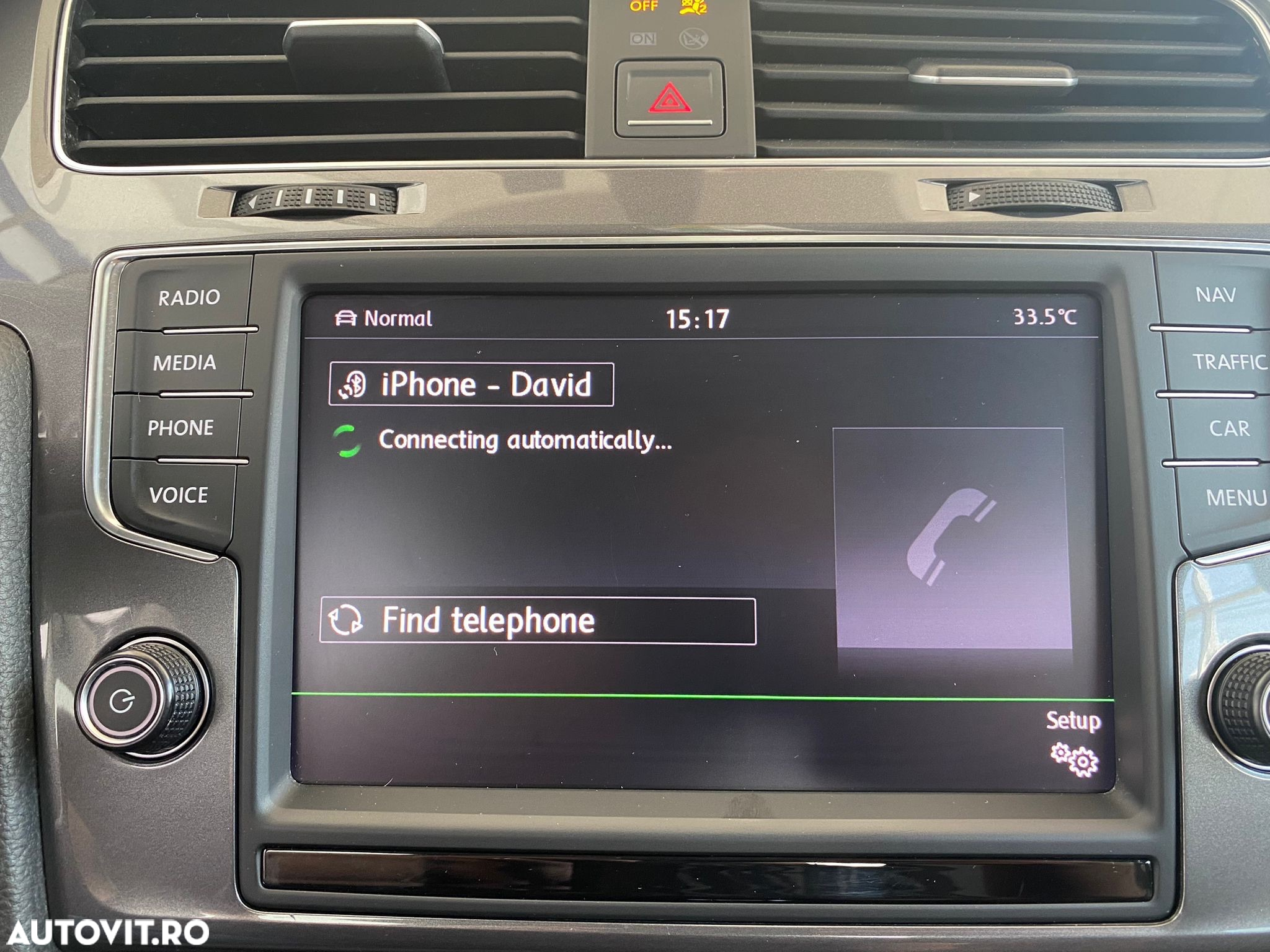 Volkswagen e-Golf - 26