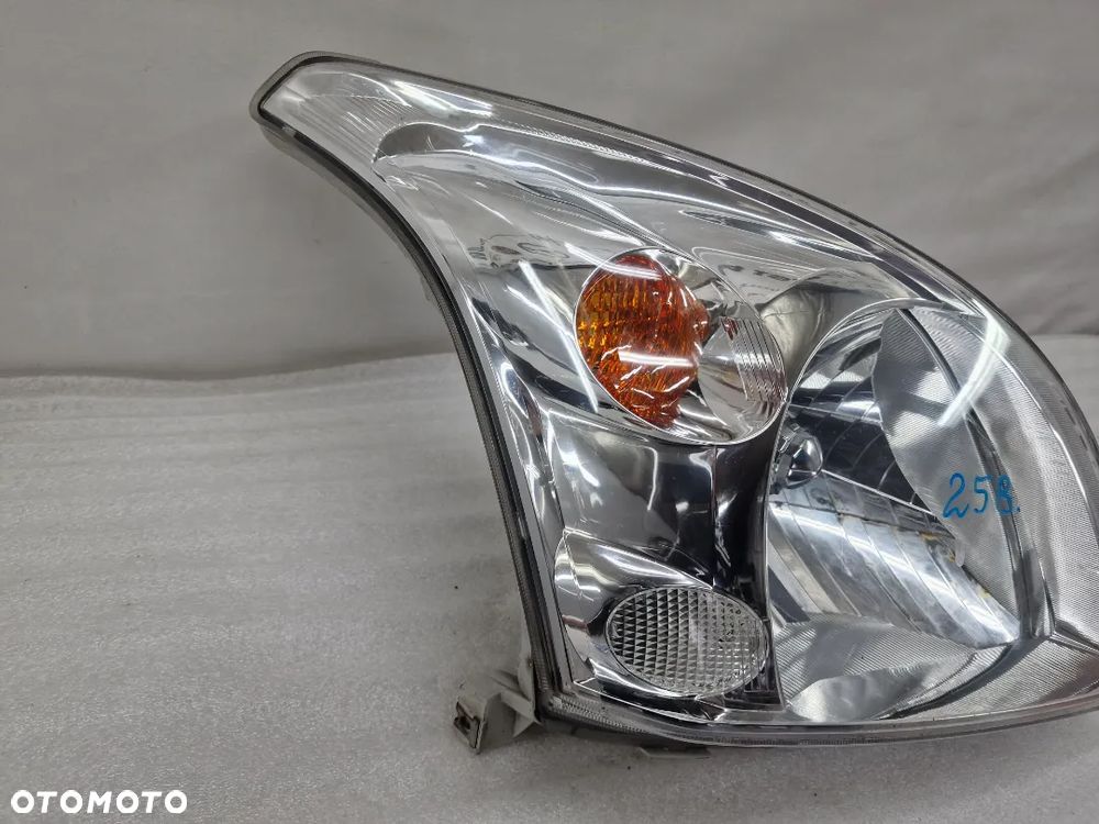 TOYOTA LAND CRUISER / LANDCRUISER 03-08 PRAWA LAMPA PRZEDNIA PRZÓD , NR KOITO 60-95 , NR AUKCJI LL258 - 2
