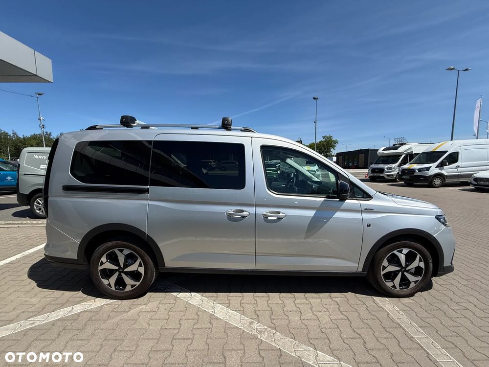 Ford Tourneo Connect Grand - 5
