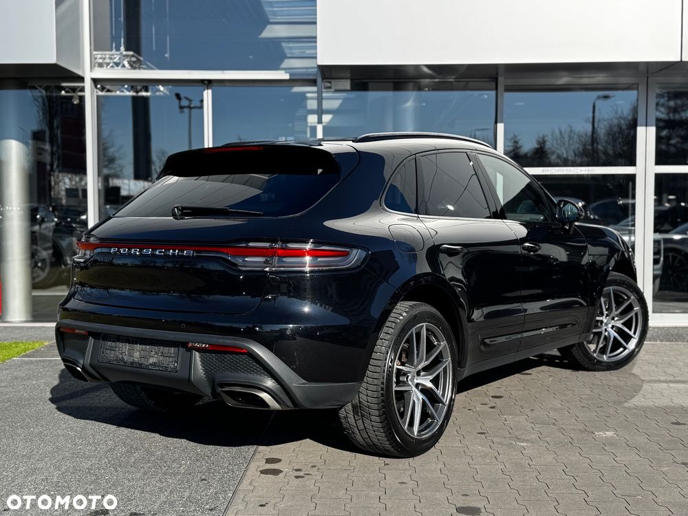 Porsche Macan Standard - 2