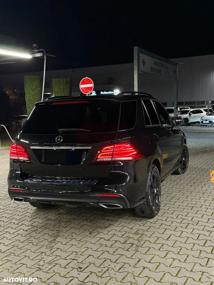 Mercedes-Benz GLE 350 d 4Matic 9G-TRONIC AMG Line - 4