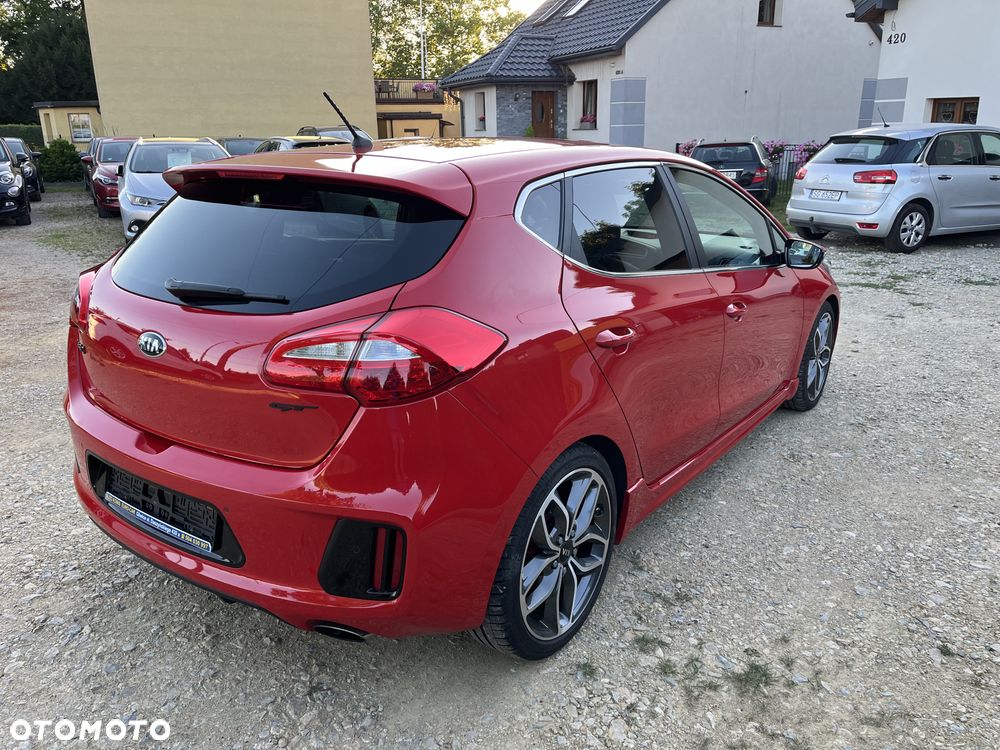 Kia Ceed 1.6 T-GDI GT - 6