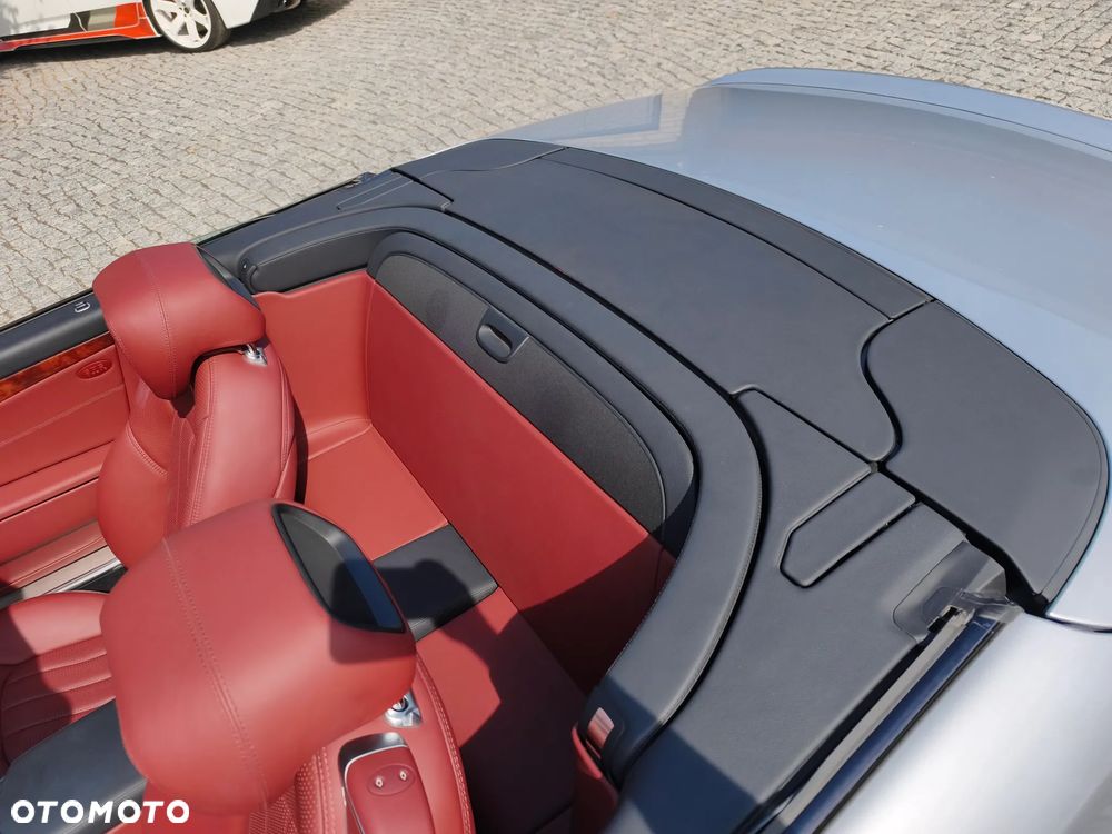 Mercedes-Benz SL 63 AMG SPEEDSHIFT MCT - 15