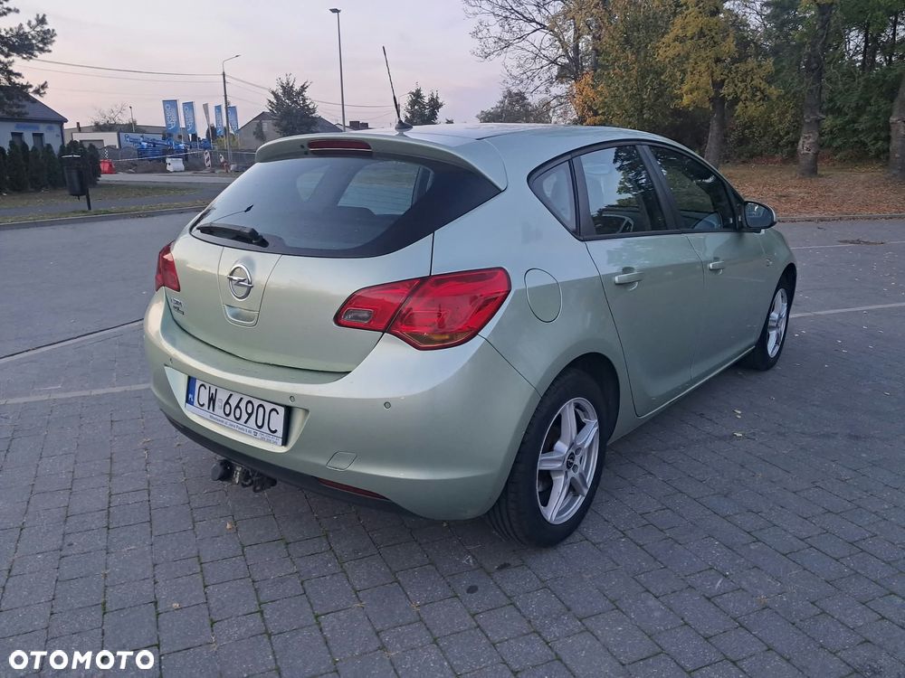 Opel Astra - 3