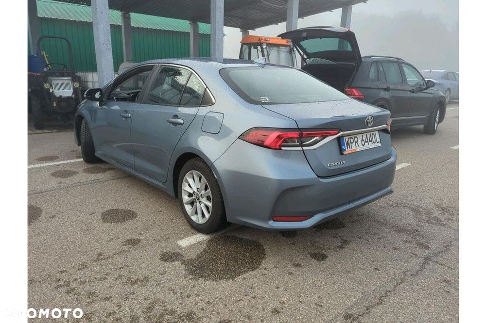 Toyota Corolla - 2