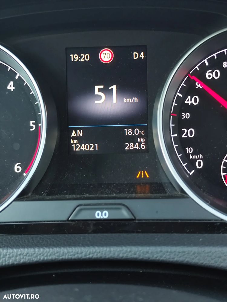 Volkswagen Golf 2.0 TDI BlueMotion Technology DSG Allstar - 6