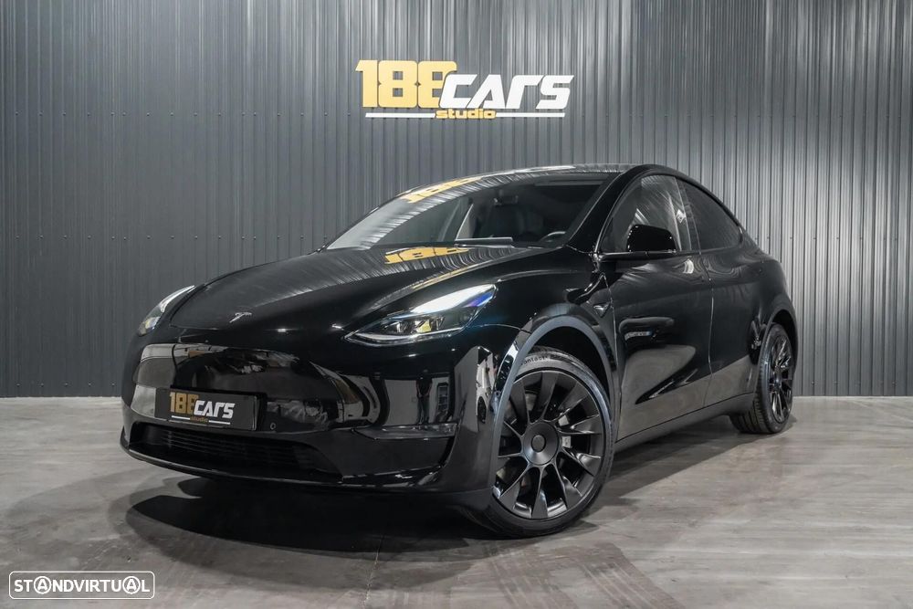 Tesla Model Y Long Range Dual Motor AWD - 32
