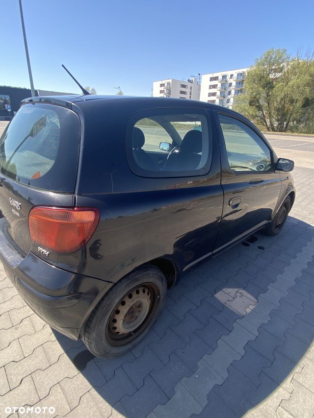 Toyota Yaris - 3