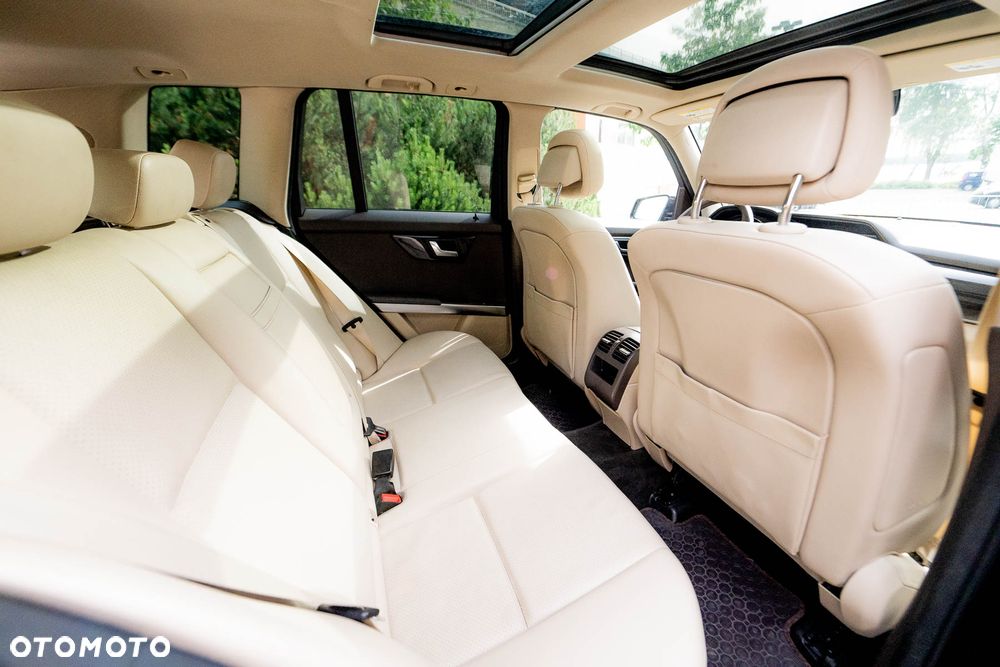 Mercedes-Benz GLK 350 4Matic (BlueEFFICIENCY) 7G-TRONIC - 12